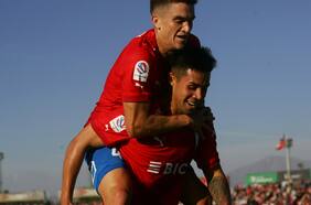 La UC más pragmática vence a Palestino y le da aire a Nicolás Núñez