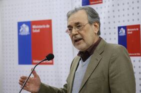 Por listas de espera en Talca y Antofagasta: subsecretario Salgado afirma que hasta ahora no han detectado irregularidades administrativas