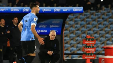 Jorge Fossati: “Lo de Marcelo Bielsa en Uruguay es rarísimo, nunca escuché a un DT decir que era tóxico para el grupo”