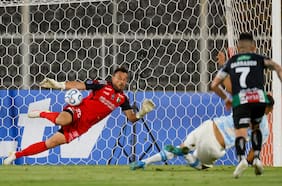 “Un hito difícil de igualar”: la prensa internacional reacciona a los tres penales atajados por Sebastián Pérez ante Gremio