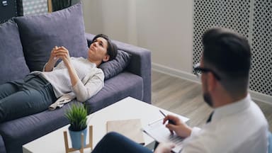 Soy psicólogo y estas son las 5 formas de manipulación que debes reconocer en una relación