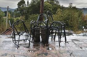 Las cenizas de 13 iglesias quemadas