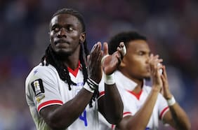 De llegar a Primera B como un desconocido, a enfrentar a Brasil en el Mundial: el increíble camino en el fútbol de Ricardo Adé