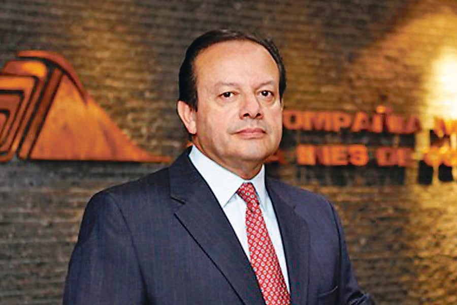 Jorge Gómez renuncia a CEO de Collahuasi y queda disponible para tomar presidencia ejecutiva de Codelco