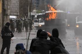 Con nueve detenidos y un carabinero herido por impacto de bala finalizó jornada de protestas por el 11 de septiembre