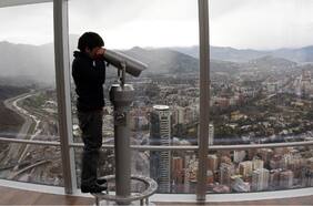 Mirar la gran urbe desde el barrio: cómo rescatar la calidad de vida en Santiago