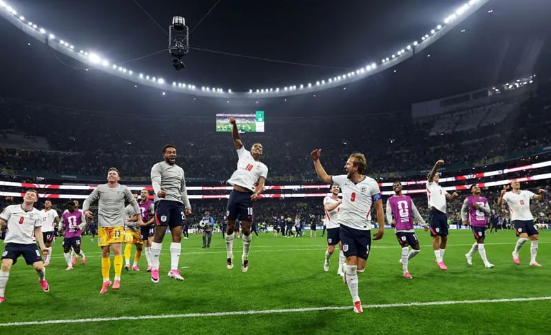 La euforia de Harry Kane tras eliminar a México en el Azteca: "Todo estaba en contra, pero encontramos un modo de ganar"
