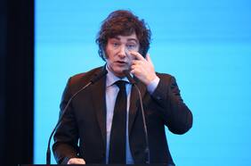 Argentina: la defensa del ministro Caputo y del CEO de Mercado Libre al gobierno de Milei tras aumento de la pobreza