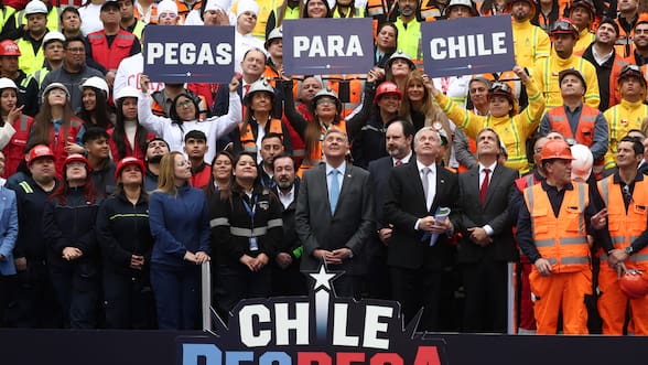 Gobierno anuncia plan laboral que movilizará recursos por unos US$1.350 millones que apunta a crear más de 100 mil empleos