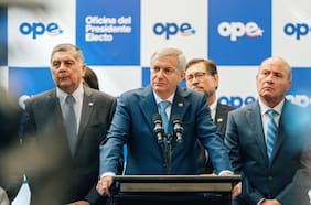 Kast pone fin a proceso de traspaso de mando tras tensa reunión con Boric