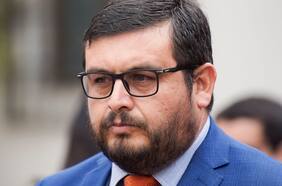 Contraloría abre sumario por viaje con fondos municipales de exalcalde de La Higuera que habría beneficiado a su empresa