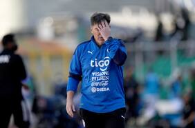 Hugo Brizuela se lanza con todo contra Eduardo Berizzo: “En Paraguay fue un alivio su salida; fracasó porque no alcanza con solo hablar de posesión”