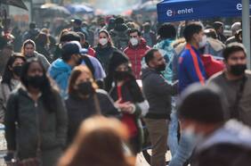 Retiros de dinero de APV en AFP llegan a récord en el primer semestre y sobrepasan por primera vez los depósitos