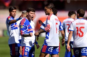 Reñida pelea por ser el Chile 2: la U golea en La Serena y no se despega de la UC
