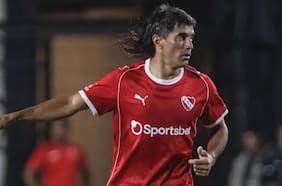 En Chile no pasa: futbolista argentino fue a buscar a un periodista a la radio, porque no compartió su comentario
