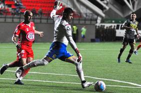 Superioridad calerana en las últimas nueve confrontaciones ante los hispanos jugadas en el Nicolás Chahuán