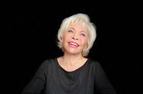 El cómico momento de Isabel Allende en la televisión española: “Tú necesitas afrodisíacos”