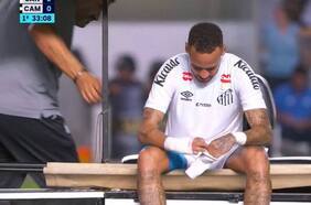El suplicio de Neymar: el astro del Santos se vuelve a lesionar