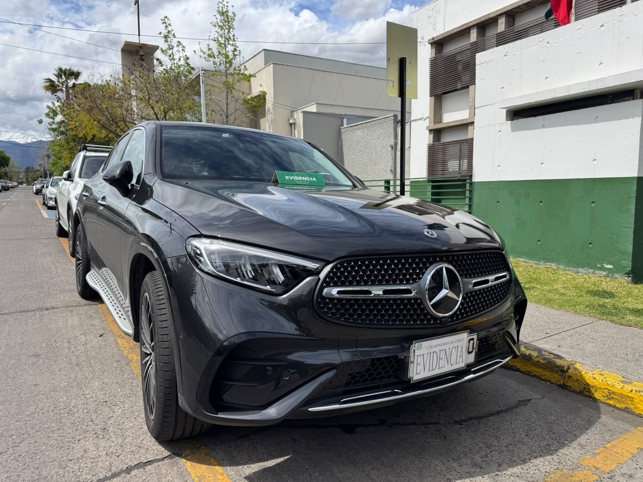 Carabineros detiene a dos conductores por exceso de velocidad en Costanera Norte: uno iba a 172 km/h y estaba ebrio
