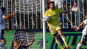 Esteban Paredes exige quitarle la jineta de capitán a Fernando de Paul en Colo Colo