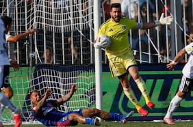 Esteban Paredes exige quitarle la jineta de capitán a Fernando de Paul en Colo Colo