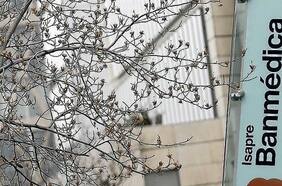 Super de Salud insta a isapres a seguir camino de Banmédica, y las aseguradoras dicen que va en línea con lo que se quiere avanzar