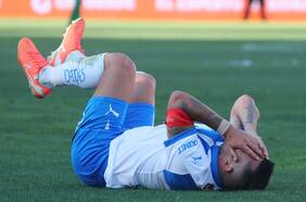 Malas noticias para la UC: Gary Medel abandona la cancha lesionado ante Audax Italiano