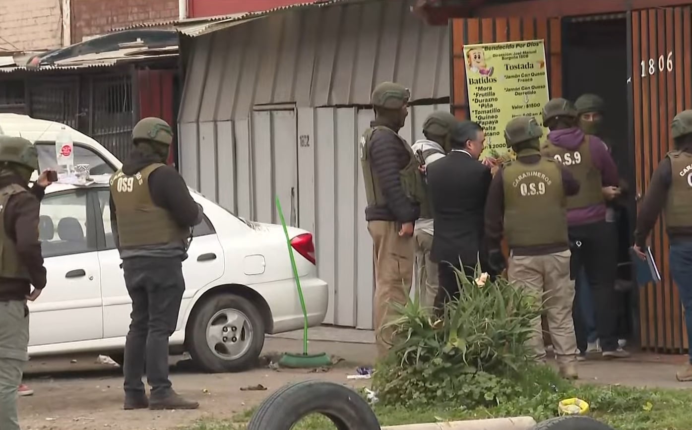 Buscan a ecuatorianos por ataque a mujer y comerciante en local de comida de Maipú y descartan vínculo con turbazo previo