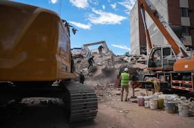 De la Espriella pide a Trump que suspenda los aranceles a Colombia para facilitar la recuperación tras el terremoto