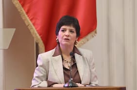 En su cuenta pública: Encina aboga por la autonomía institucional de la Defensoría y anuncia elaboración de propuesta