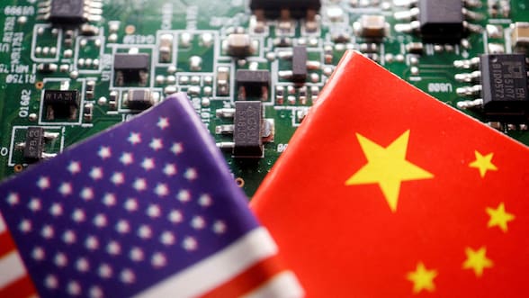 Estudio advierte que el mundo de la inteligencia artificial se divide en dos y obliga a elegir bando