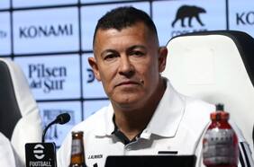 Por la baja de César Fuentes: Jorge Almirón alza la voz en Colo Colo y le mete presión a Blanco y Negro para traer un nuevo refuerzo