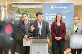 BancoEstado y Ministerio de Agricultura anuncian continuidad del crédito Siembra por Chile