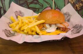 Local Paraíso: Las nuevas hamburguesas full trópico de calle Merced