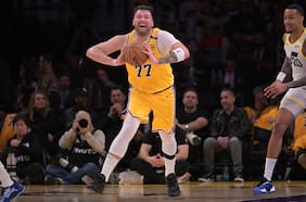 El gran fichaje de la NBA hace su debut: Luka Doncic fue titular en la victoria de Los Angeles Lakers ante Utah Jazz