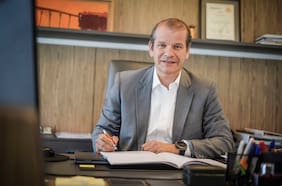 Enap ya trabaja para eventual alianza con YPF y rentabiliza su polémico negocio de gas licuado, pero con foco mayorista