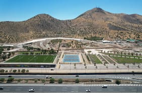 Parque Cerro Chena: el nuevo foco de tensión entre la Gobernación Metropolitana y el Minvu por su financiamiento