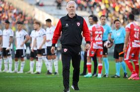 De ser colista a estar invicto: el revitalizado Copiapó de Ivo Basay que se cruza en el camino de la U