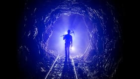 La trama oculta de la extracción ilegal de lapislázuli en Chile