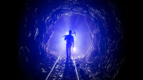La trama oculta de la extracción ilegal de lapislázuli en Chile