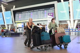 Fiestas Patrias: más de 710 mil personas viajarán por el aeropuerto de Santiago y mayores flujos se registrarán miércoles y domingo