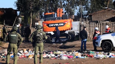 Desalojo de “Fuerza Guerrera”: autoridades alistan demolición de estructura sólida de megatoma de San Antonio