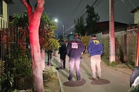 Hombre muere baleado tras salir de vivienda de familiares en Puente Alto