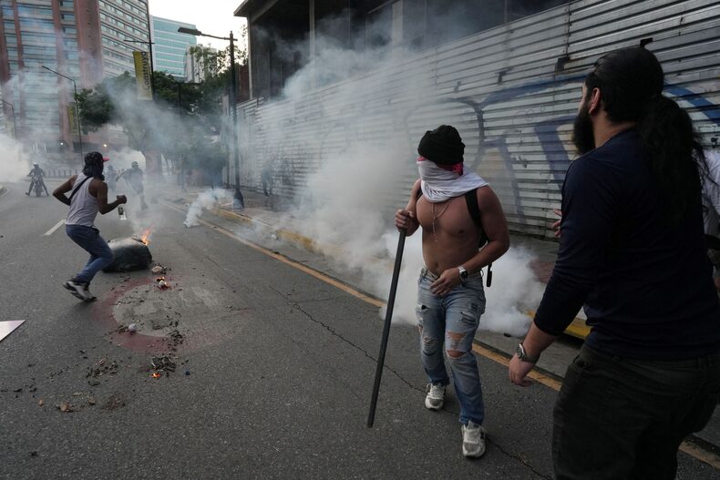 Protests in Venezuela after Maduro's victory