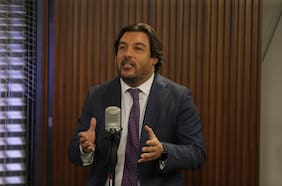 Diputado Leiva (PS) refuerza reproche al FA y el PC en medio de divorcio oficialista y acusa que actuaron “de manera desleal”