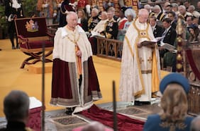 El rey Carlos y la reina Camila llegan a la Abadía de Westminster para la coronación