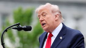 Trump ve “más efectivo” el bloqueo naval que bombardear Irán: “Se están asfixiando como un cerdo relleno”