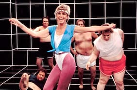 Physical: Olivia Newton-John y su canción gimnástica (y prohibida)