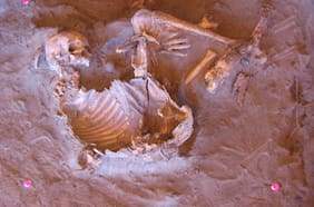 ¿Quiénes fueron los habitantes olvidados del Sahara? Momia de 7.000 años revela un linaje humano desconocido
