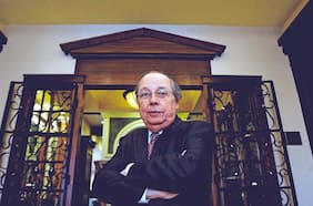 Académico de la Universidad de Columbia, Guillermo Calvo: “Chile tiene espacio, por sus ahorros y reputación, para pedir más prestado”